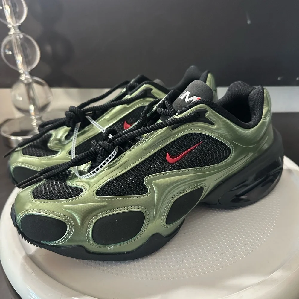 🆕Nike Air Max Muse Metallic Oil Green Sneakers